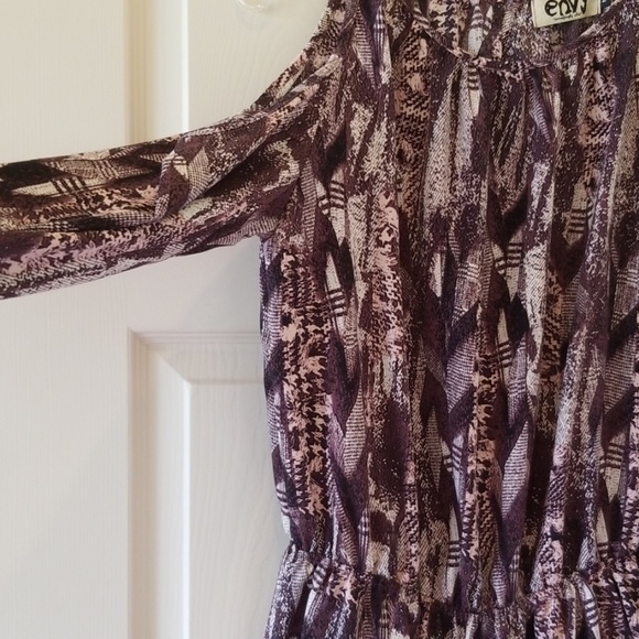 Off the shoulder printed romper - Picture 2 of 4